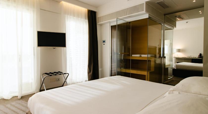 Image of King Room with Sauna 1