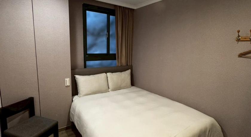 Garden Hotel - image 27