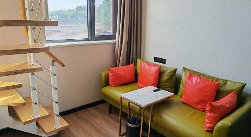Ibis Beijing Shichahai Gulou Street Subway Station Hotel – Beijing, NY