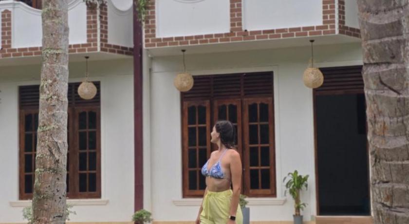 Coco Drift Hostel Hiriketiya - image 9