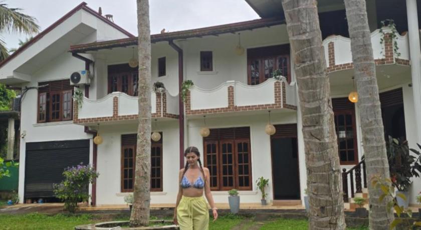 Coco Drift Hostel Hiriketiya - image 7