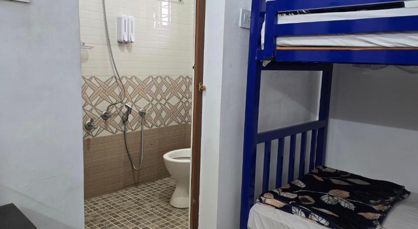 Brighton Hostel Stay - image 38