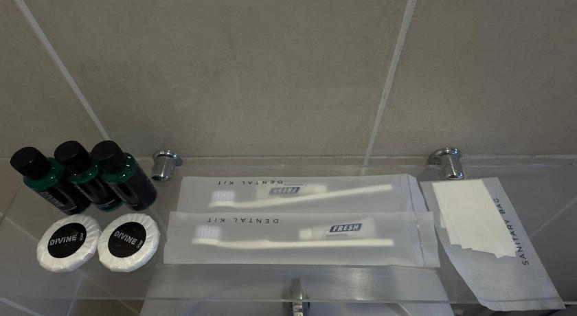 Image of My Quadruple Room 13