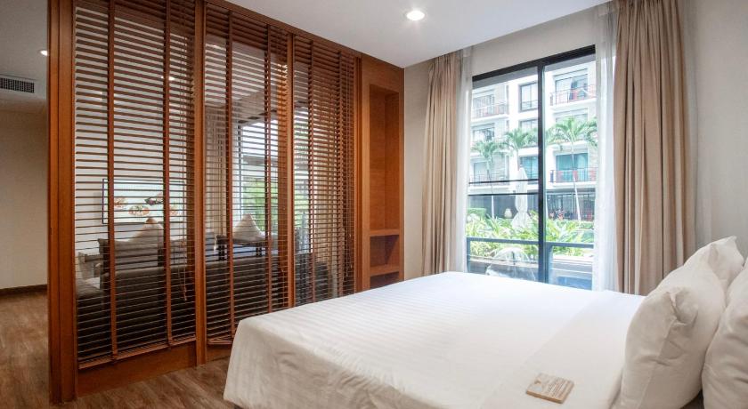 Image of 1-Bedroom Deluxe Suite with City View 13