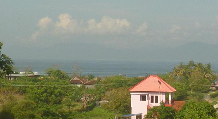 Lakey peak hotel tomo photo