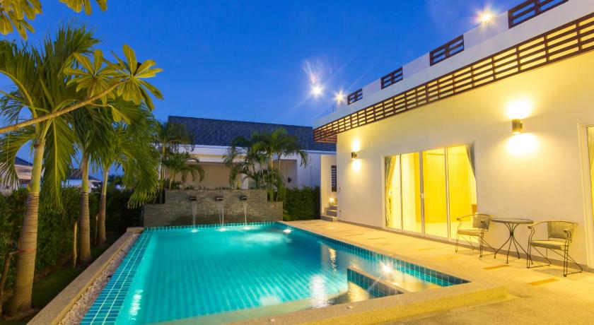 Luxury House in Hua Hin photo