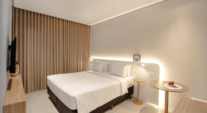 Image of Premium Double - 1 Queen Bed 9