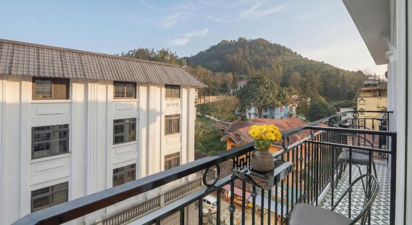 Image of Deluxe Room with Balcony 1