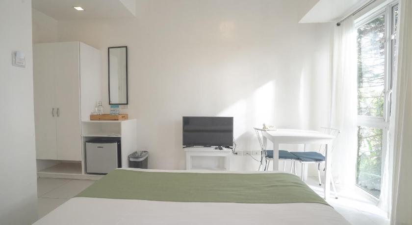 Image of Superior Queen 9