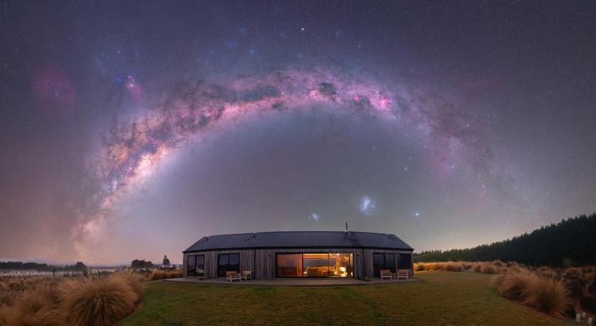 Mana Waiora Retreat - Luxury in Raw Wilderness