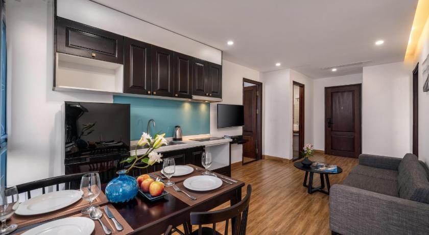 Image of Apartment with Sea View 4