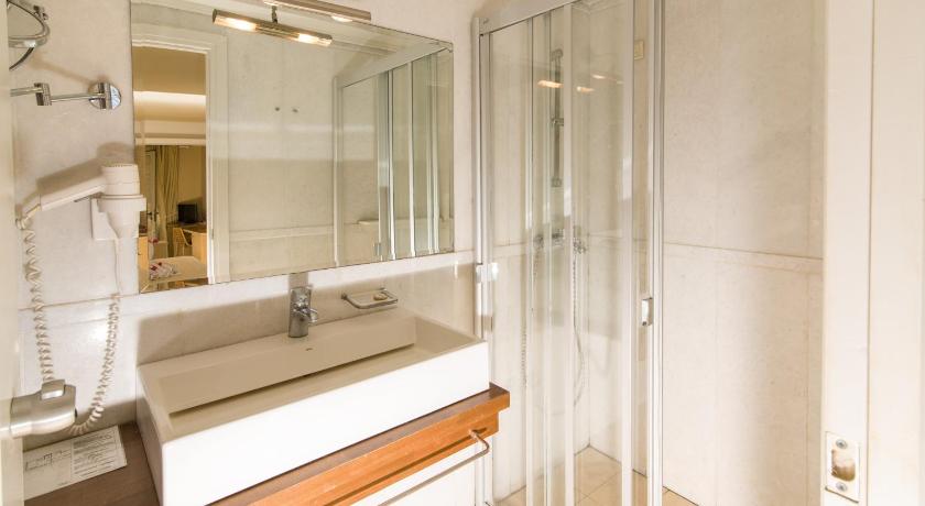 Antinea Suites Hotel & Spa