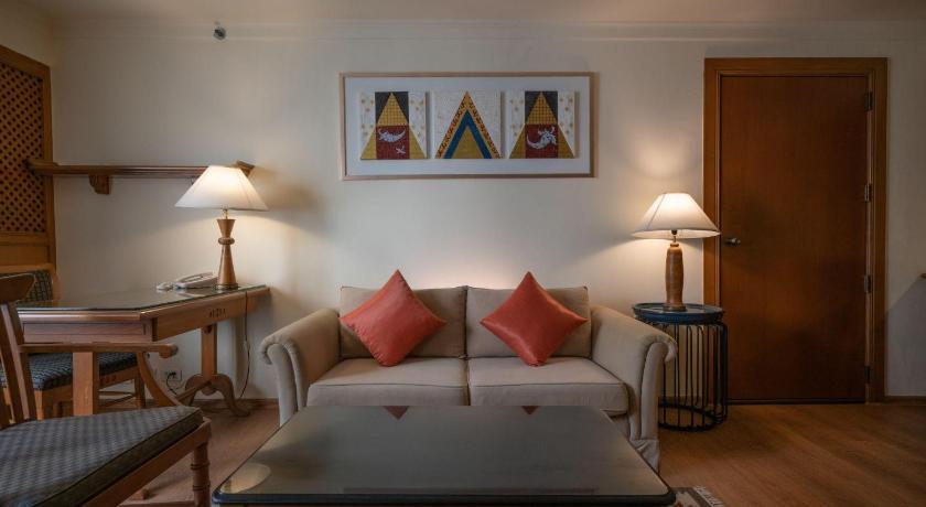 Image of 2 Bedroom Suite 16