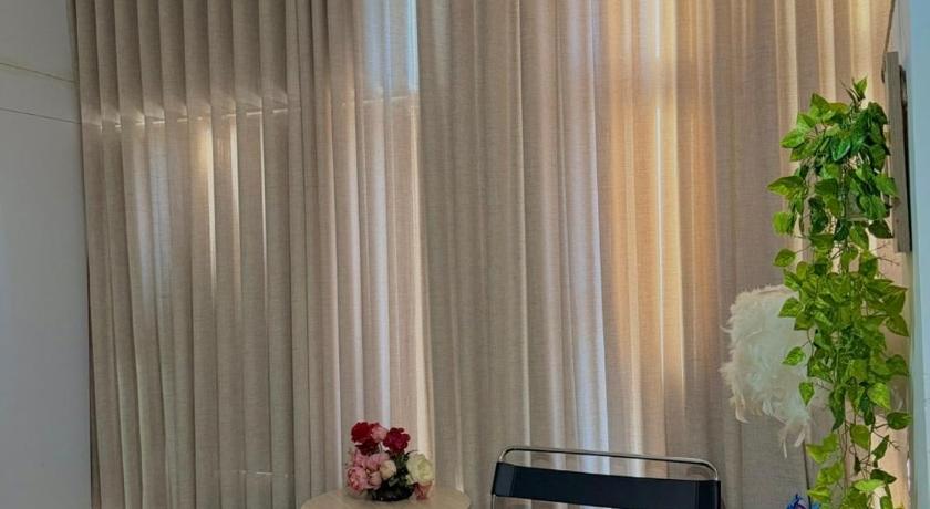 Image of Deluxe Single Room 13