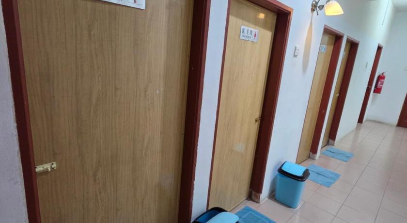 Image of Budget Twin Room 3