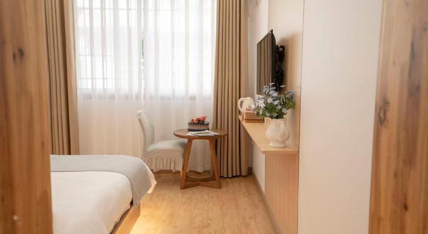 Zhangjiajie 张家界天门山夏茉客栈Zhangjiajie Xiamo Inn Tianmen Mounain Hotel restaurant