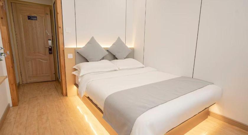 Zhangjiajie 张家界天门山夏茉客栈Zhangjiajie Xiamo Inn Tianmen Mounain Hotel room