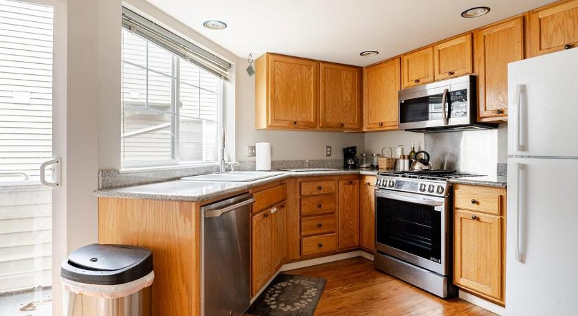 시애틀 (WA) Perfect 3 bedroom 3 and half bathrooms townhome in Greenwood with parking and Rooftop Deck 4성급 숙소 로비