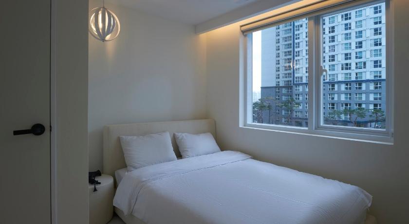 Image of Deluxe Suite with Sea View 1