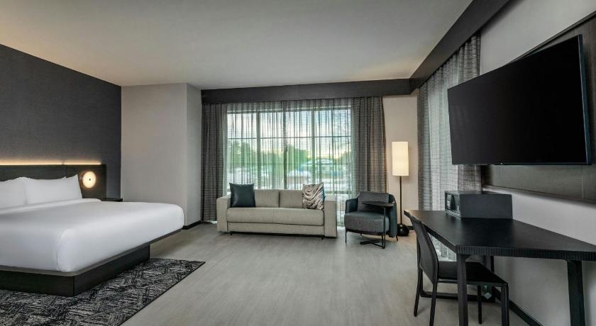 萨拉托加温泉 AC Hotel by Marriott Saratoga Springs 住宿 套房