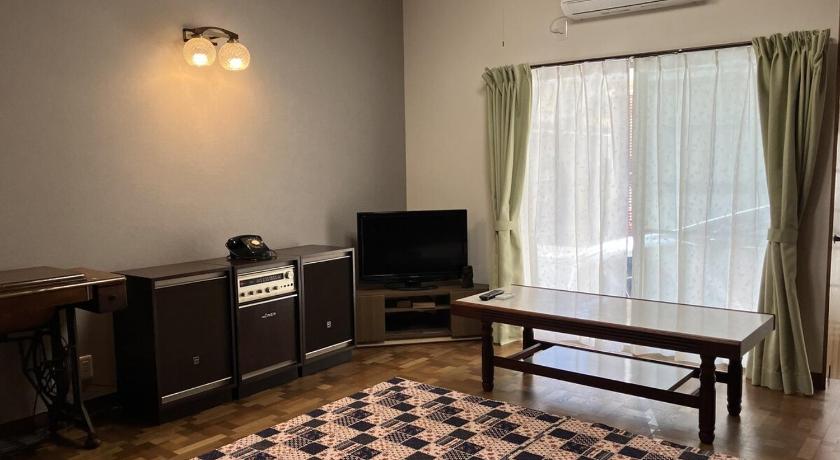 Sakura House - Entire House Near Tanabe Station & Beach