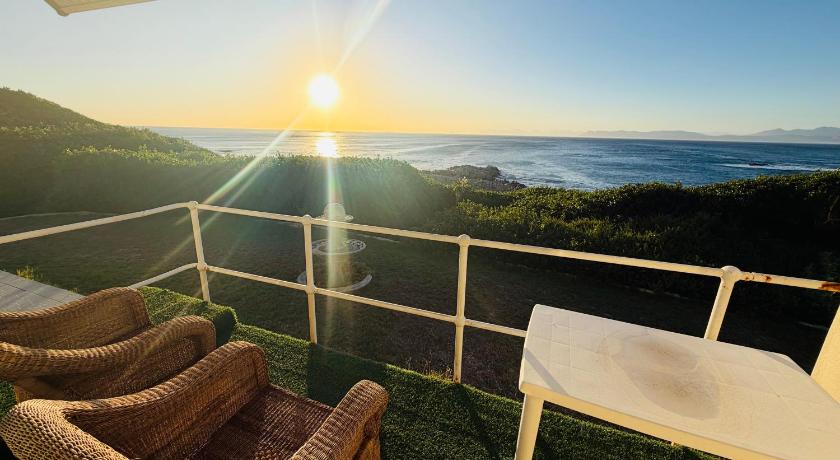 La Melamier On the Rocks Bed & Breakfast