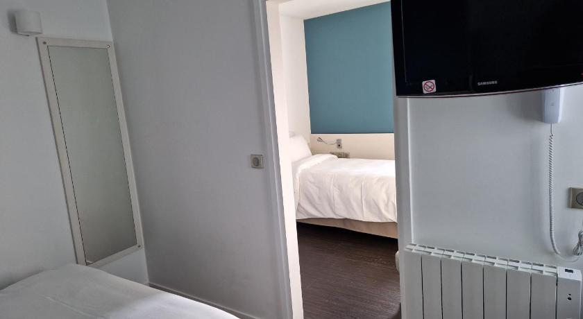 Image of Triple Room with One Double Bed and One Single Bed 13