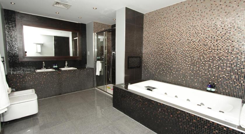 Image of Junior Suite 2