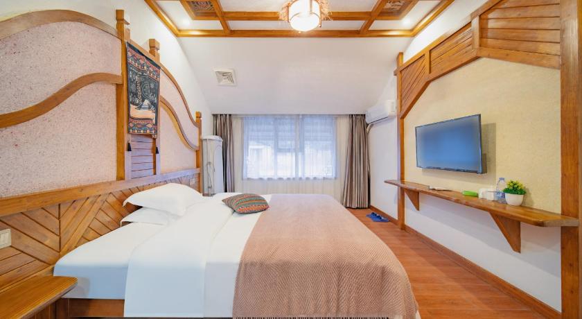 Zhangjiajie Riverside Mountain Village Inn-临溪观山客栈-20minutes walk to the Forest Park scenic area-Free Luggage sto Hotel suite
