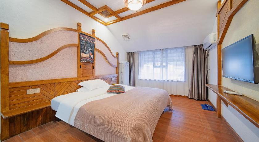 Zhangjiajie Riverside Mountain Village Inn-临溪观山客栈-20minutes walk to the Forest Park scenic area-Free Luggage sto Hotel lobby