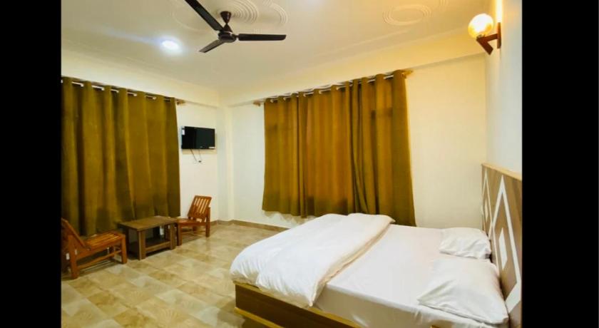 Aadesh Villa – Manali, PA