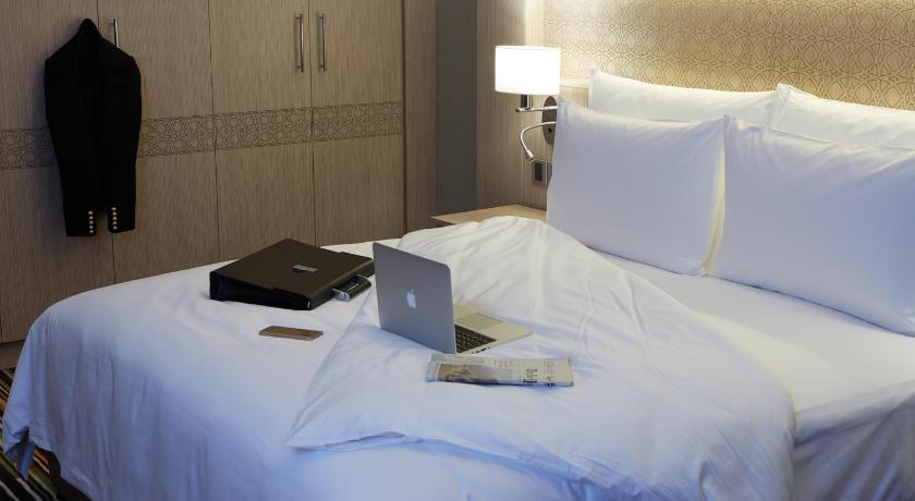 dusitD2 kenz hotel dubai photo