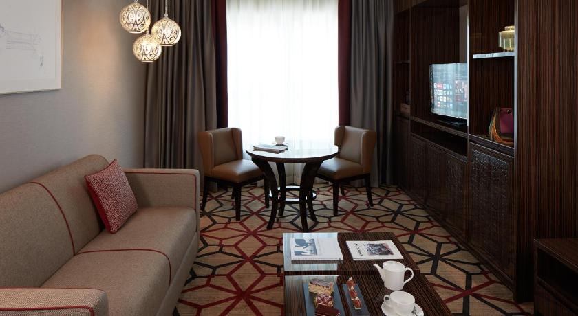 Image of Naumi Suite • Free Beach & Outlet Mall Shuttle • 10% Off Dining • Ideal Getaway! 4