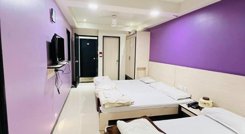 Hotel Madni Royale - image 13