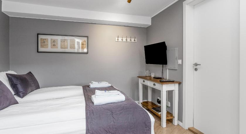 Image of Studio Apartment 8