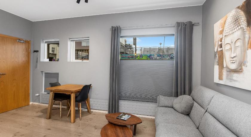 Image of Studio Apartment 6