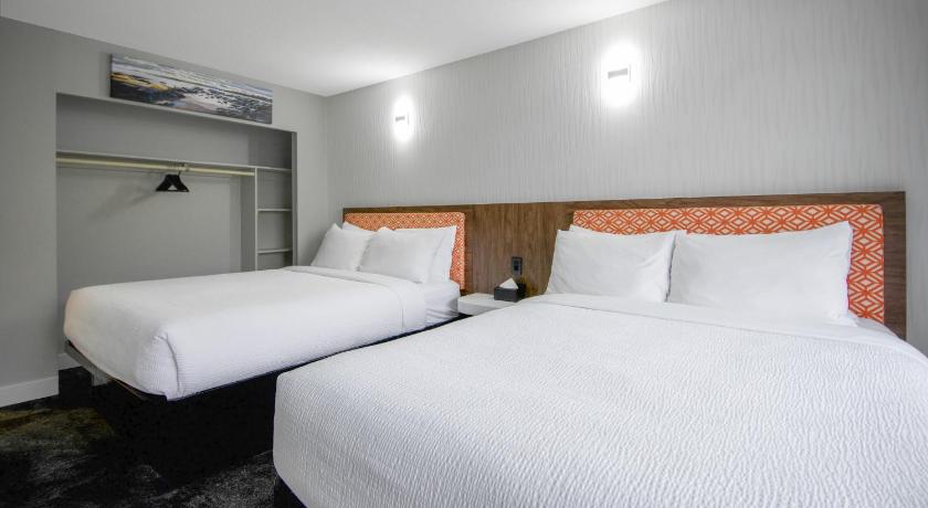 Image of 2 Queen Beds, Suite, Nonsmoking 7