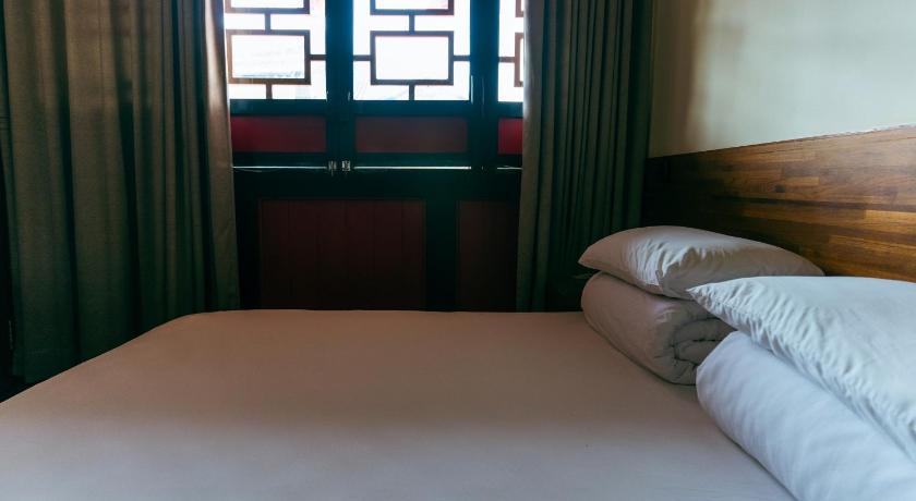 Image of Standard Twin Room 10