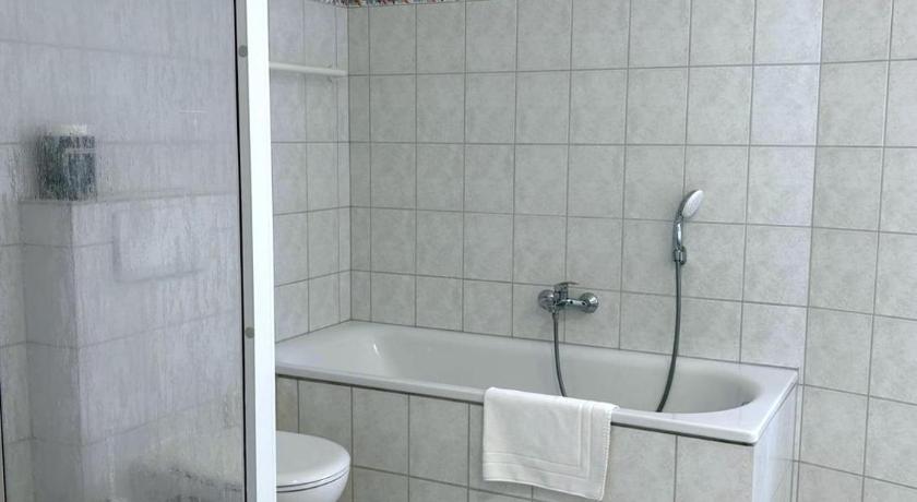 "Suite" numurs (Suite) attēls 5