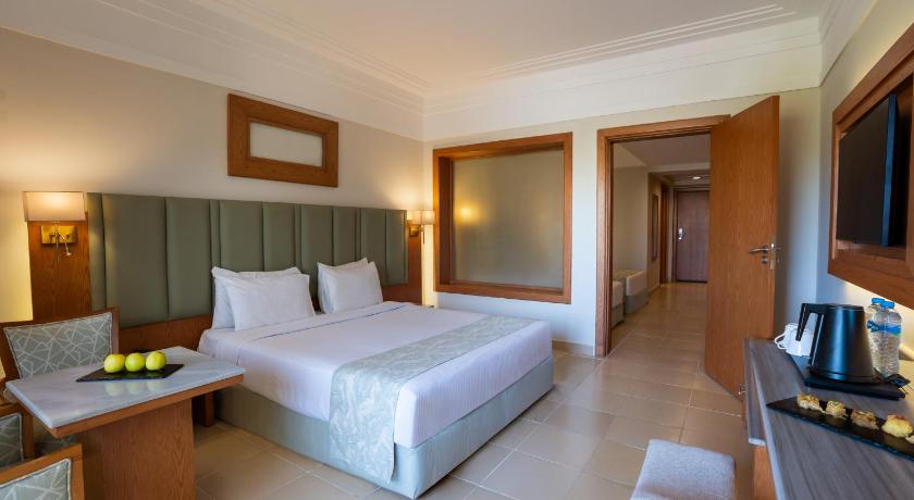 Image of Interconnected Family Room 4