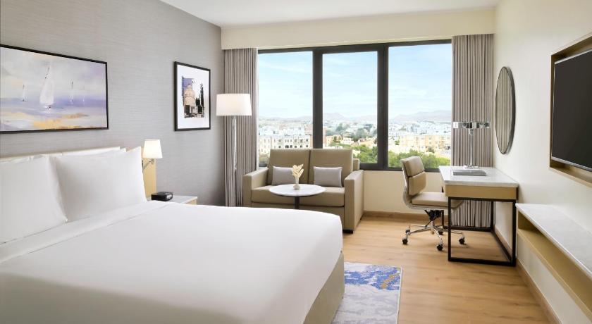 Crowne Plaza Muscat By IHG - image 16