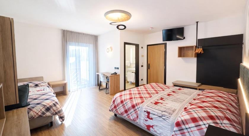 Pier Hotel
