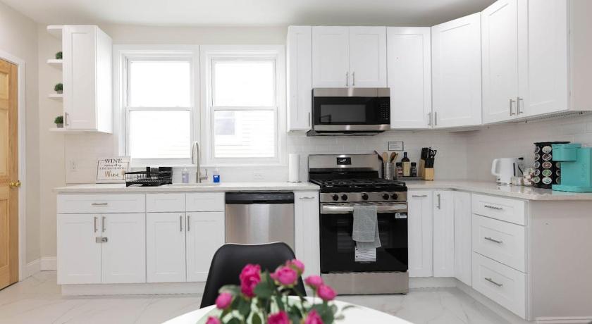 Cozy 3BR Stay in Stamford & Near Old Greenwich