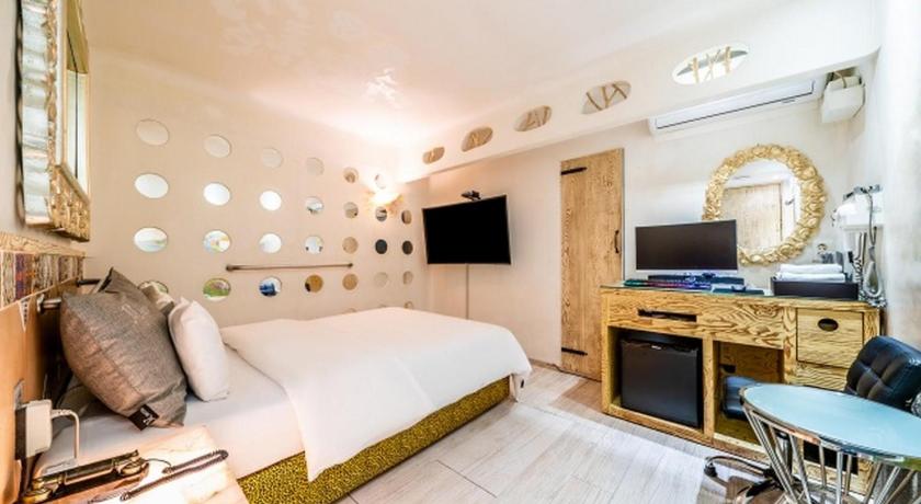 M Motel