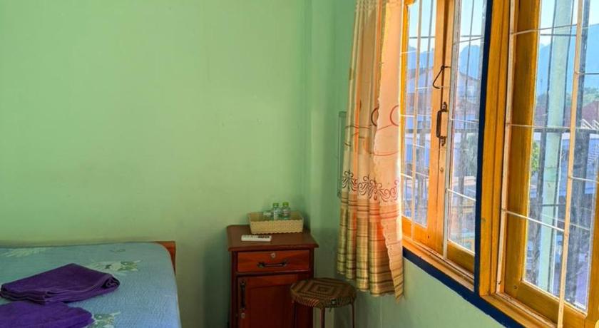 Image of Standard King Room 2