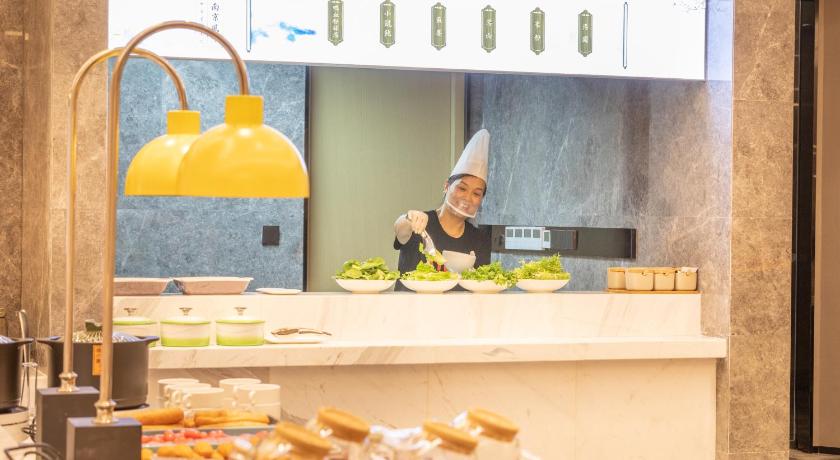 Atour Hotel Nanjing Gulou Qingliangmen Street - image 20