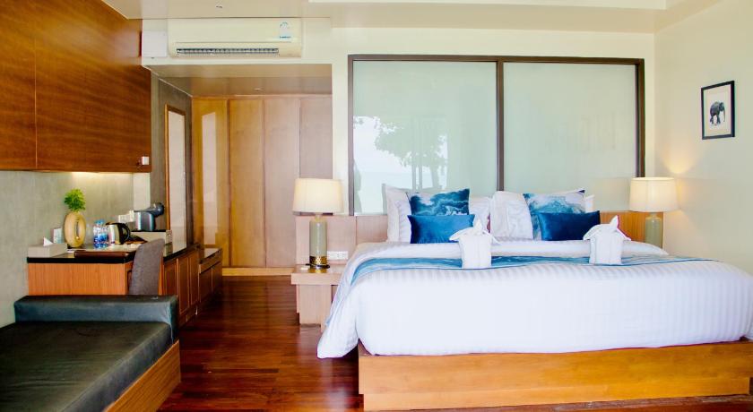 Image of Beach Front Chalet 4