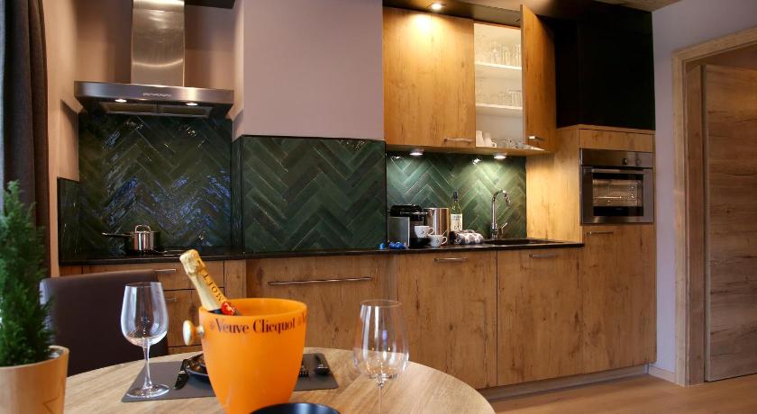 Image of One-Bedroom Apartment with Terrace 3