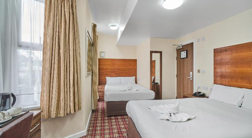 Image of Superior Quadruple Room 1