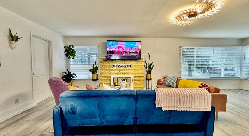 シアトル Seattle 2nd Floor House with 2 Queen Bedrooms and Extra Sofa Bed Located 10 minutes from SeaTac Airp 5つ星 宿泊施設 外観